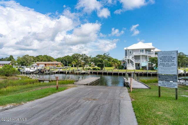 307 Anita Forte Drive, Swansboro, NC 28584