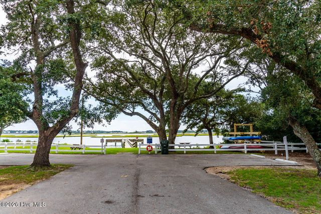 307 Anita Forte Drive, Swansboro, NC 28584