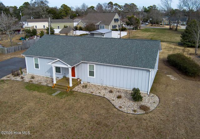 307 Anita Forte Drive, Swansboro, NC 28584