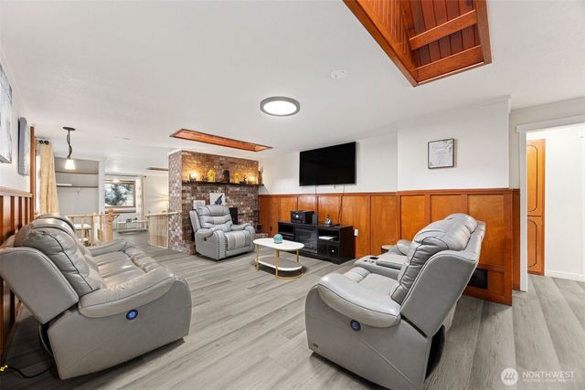 11614 62nd Avenue E, Puyallup, WA 98373