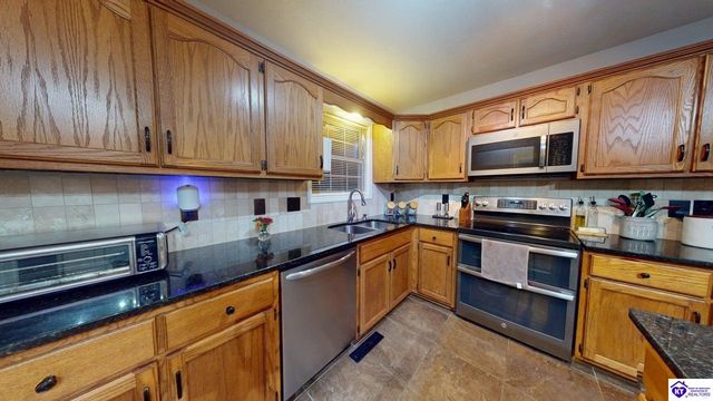 114 Seth Court, Radcliff, KY 40160