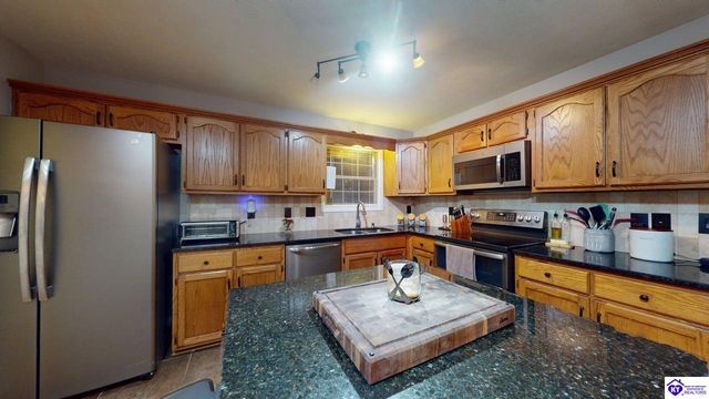 114 Seth Court, Radcliff, KY 40160