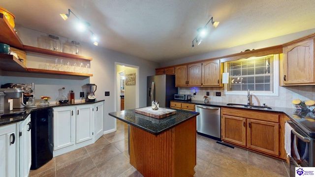 114 Seth Court, Radcliff, KY 40160