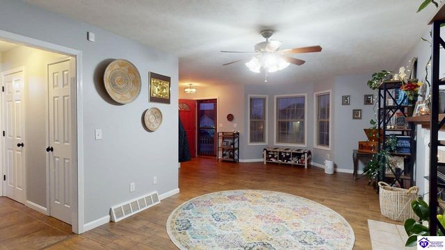 114 Seth Court, Radcliff, KY 40160