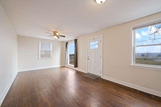 1005 Briley Pkwy, Nashville, TN 37217