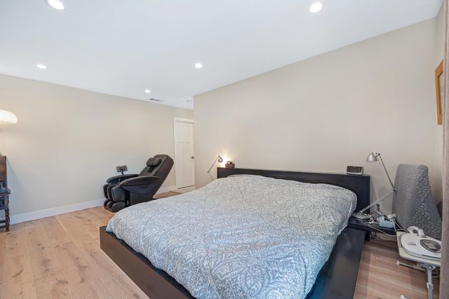 5225 Marione Dr, Carmichael, CA 95608