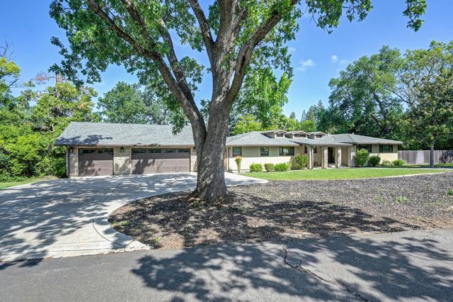 5225 Marione Dr, Carmichael, CA 95608