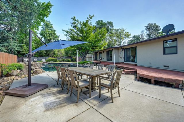 5225 Marione Dr, Carmichael, CA 95608