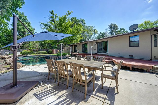 5225 Marione Dr, Carmichael, CA 95608