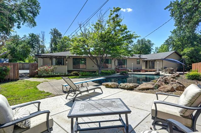 5225 Marione Dr, Carmichael, CA 95608