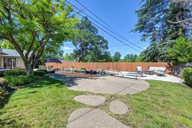 5225 Marione Dr, Carmichael, CA 95608