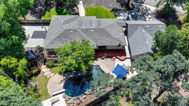 5225 Marione Dr, Carmichael, CA 95608