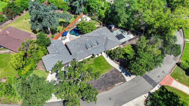 5225 Marione Dr, Carmichael, CA 95608