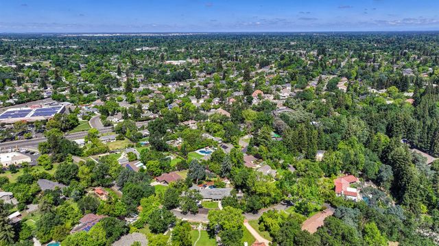 5225 Marione Dr, Carmichael, CA 95608