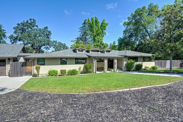 5225 Marione Dr, Carmichael, CA 95608