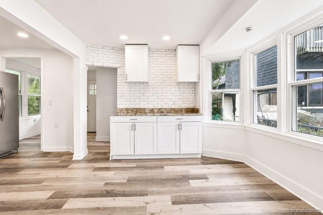 9322 Cedar Island Road, White Lake Charter Township, MI 48386