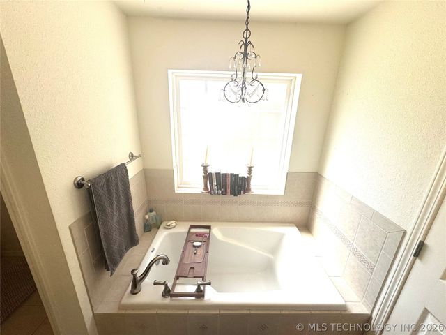 1335 Highway 9a, Eufaula, OK 74432