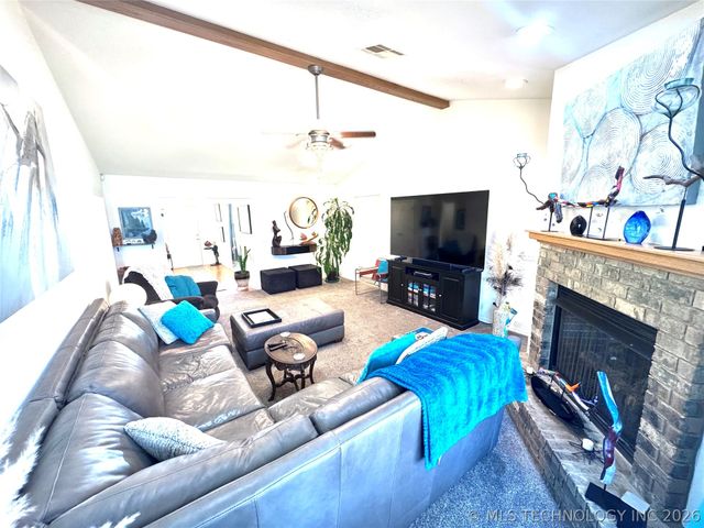 1335 Highway 9a, Eufaula, OK 74432