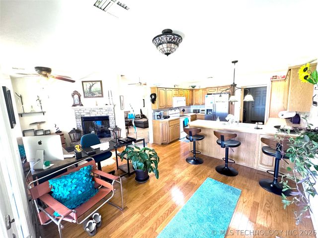 1335 Highway 9a, Eufaula, OK 74432