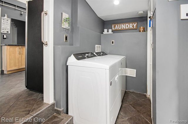 35238 Moravian Drive, Sterling Heights, MI 48312