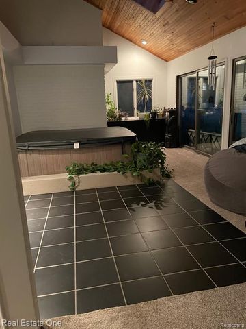 35238 Moravian Drive, Sterling Heights, MI 48312