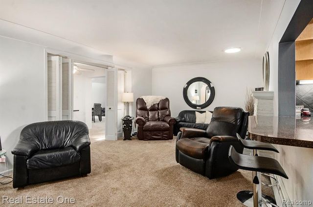 35238 Moravian Drive, Sterling Heights, MI 48312