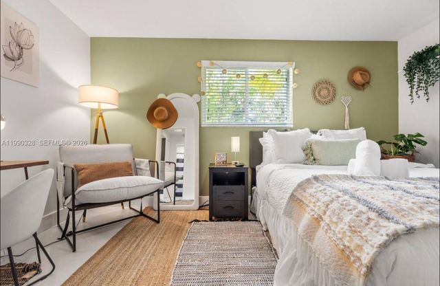 1000 SW 32nd St, Fort Lauderdale, FL 33315