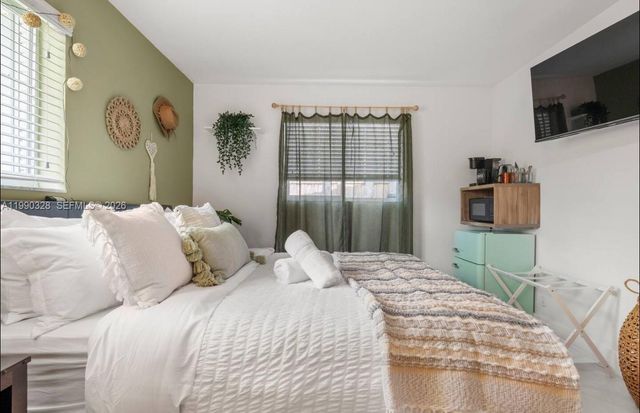 1000 SW 32nd St, Fort Lauderdale, FL 33315