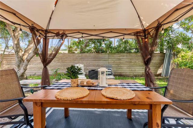 1000 SW 32nd St, Fort Lauderdale, FL 33315