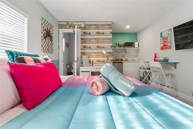 1000 SW 32nd St, Fort Lauderdale, FL 33315