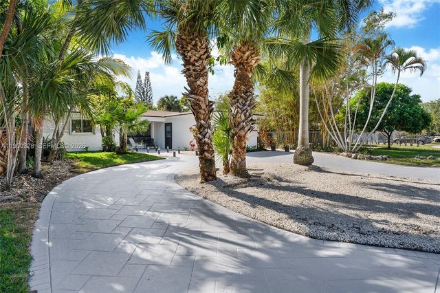 1000 SW 32nd St, Fort Lauderdale, FL 33315