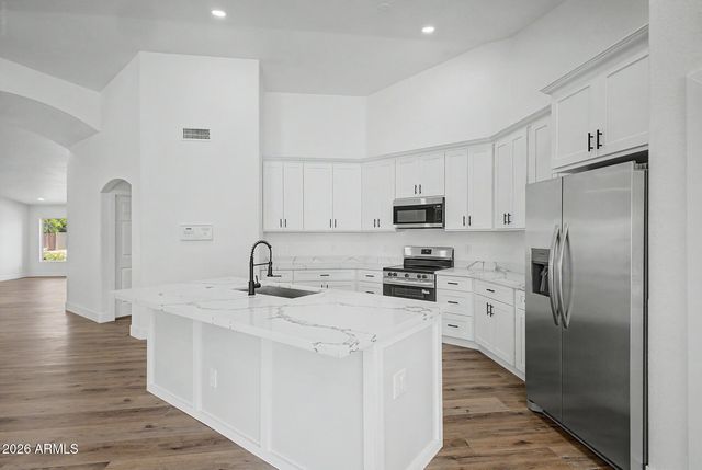 10505 E EMERALD Circle, Mesa, AZ 85208