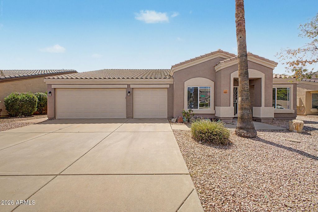 10505 E EMERALD Circle, Mesa, AZ 85208 — photo 4
