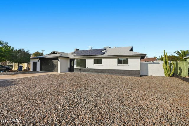 534 E PEBBLE BEACH Drive, Tempe, AZ 85282