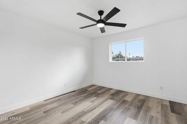 534 E PEBBLE BEACH Drive, Tempe, AZ 85282