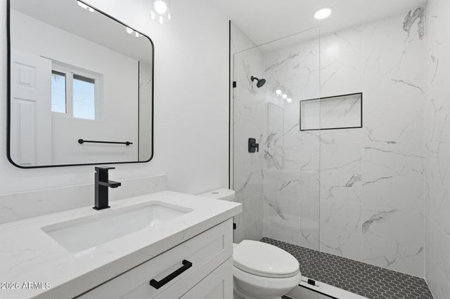 534 E PEBBLE BEACH Drive, Tempe, AZ 85282