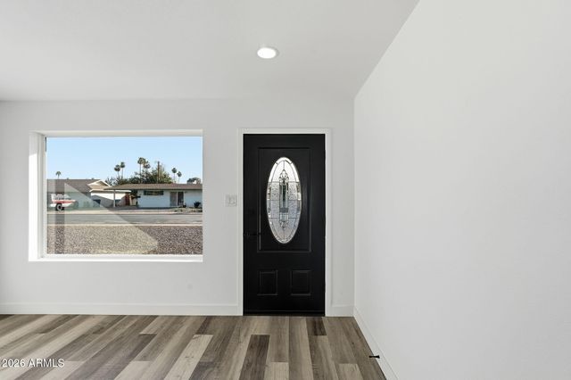 534 E PEBBLE BEACH Drive, Tempe, AZ 85282