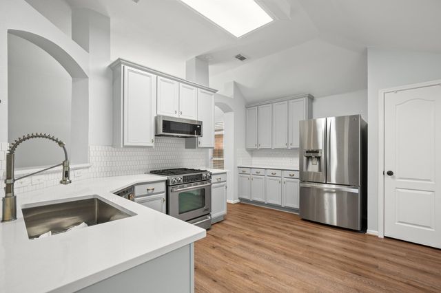 8511 Aoudad TRL, Austin, TX 78749