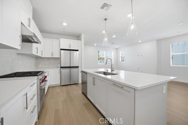 2352 Channel Drive 105, Ventura, CA 93003