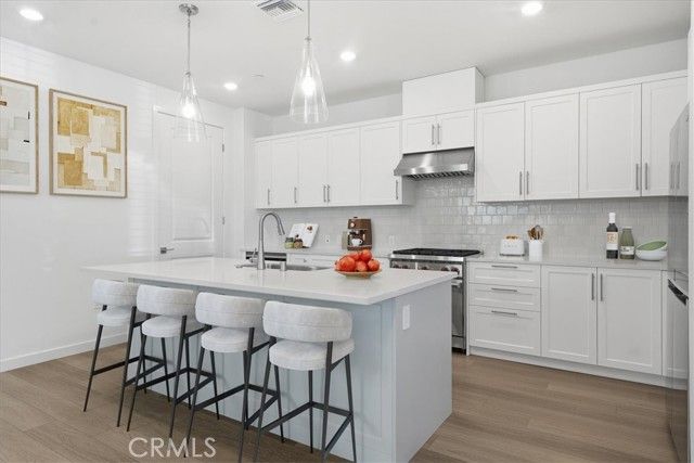 2352 Channel Drive 105, Ventura, CA 93003