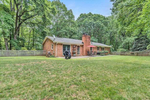 8319 Salt Pond RD, Troutville, VA 24175