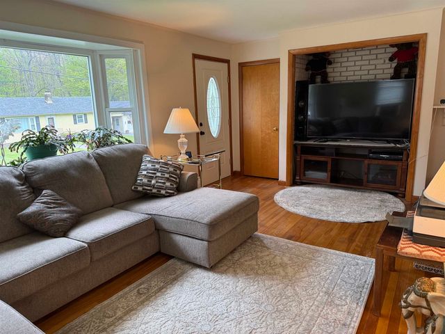 13 Brierbrook Lane, Springfield, VT 05156