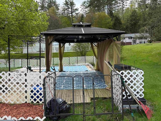 13 Brierbrook Lane, Springfield, VT 05156