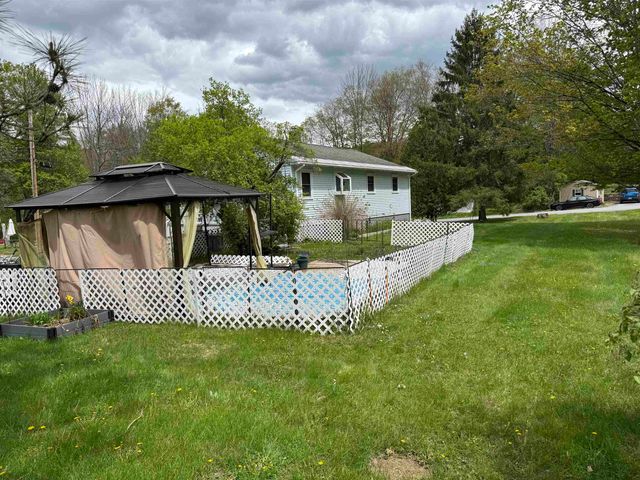 13 Brierbrook Lane, Springfield, VT 05156