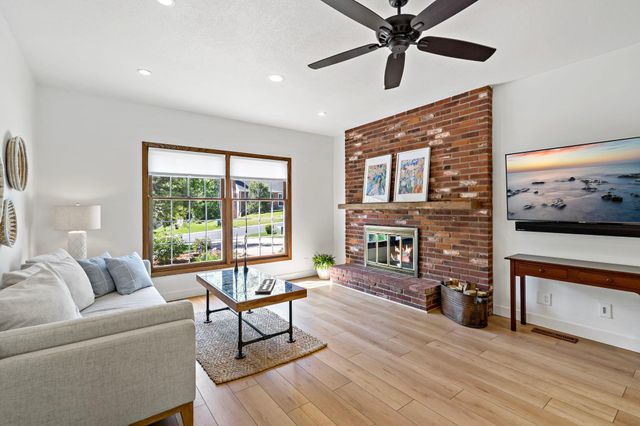 8660 Black Maple Drive, Eden Prairie, MN 55344