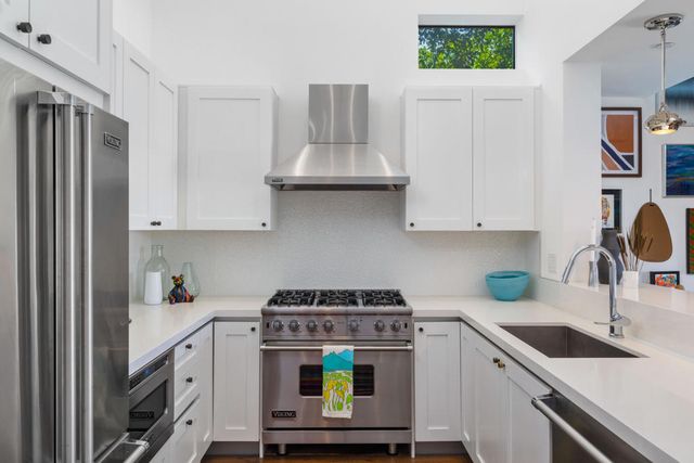 1000 Surrey Lane, Palm Springs, CA 92264