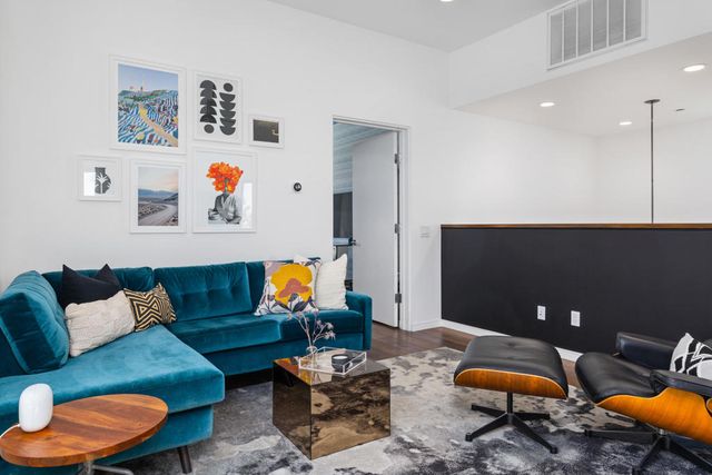 1000 Surrey Lane, Palm Springs, CA 92264