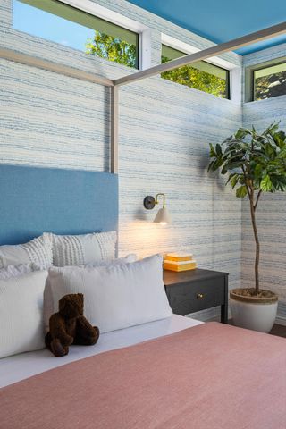 1000 Surrey Lane, Palm Springs, CA 92264