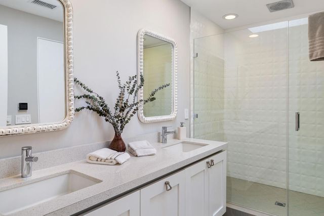 1000 Surrey Lane, Palm Springs, CA 92264