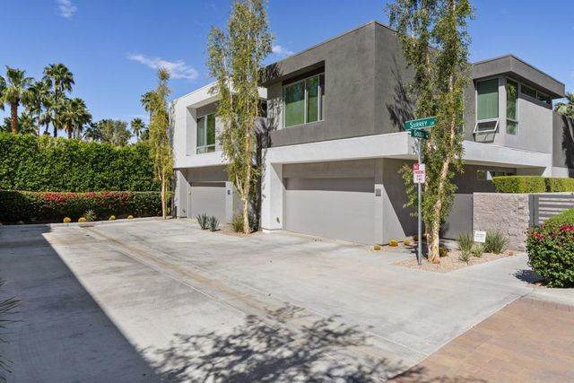 1000 Surrey Lane, Palm Springs, CA 92264